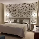 El Refugio Hotel
