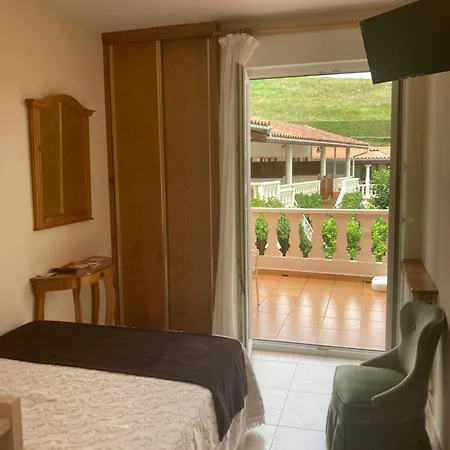 Hotel El Refugio 3 Estrellas 2*