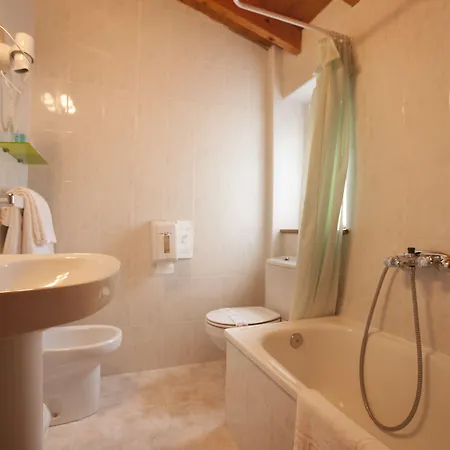 Otel El Refugio 3 Estrellas 2*