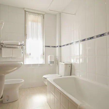 El Refugio 3 Estrellas Cóbreces