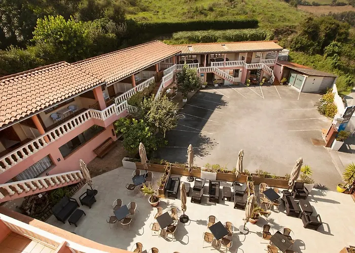 El Refugio 3 Estrellas 2*