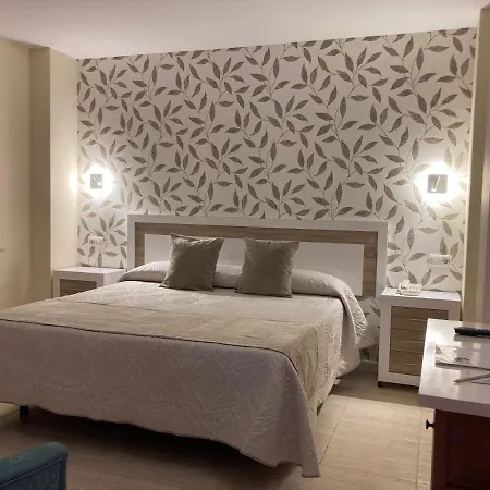 El Refugio 3 Estrellas Hotel