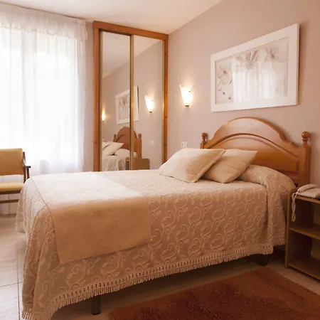 El Refugio 3 Estrellas Hotel 2*