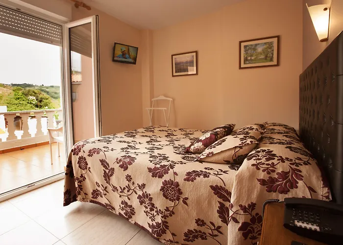 Hotel El Refugio 3 Estrellas