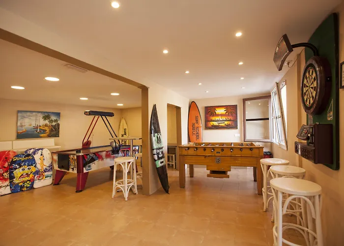 El Refugio 3 Estrellas 2*